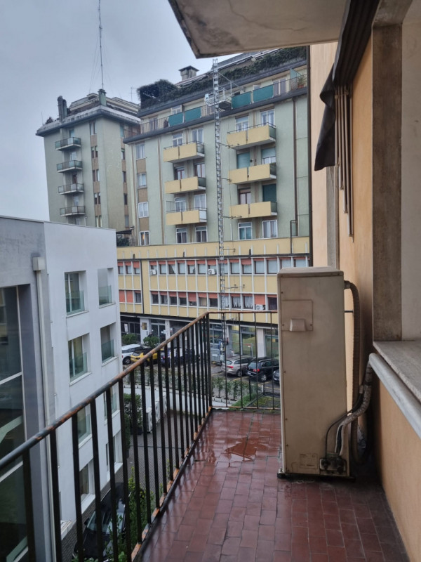 Tribunale nuovo- Stefania Pilotto Immobiliare propone in vendita ufficio di 160 mq. L'immobile si...