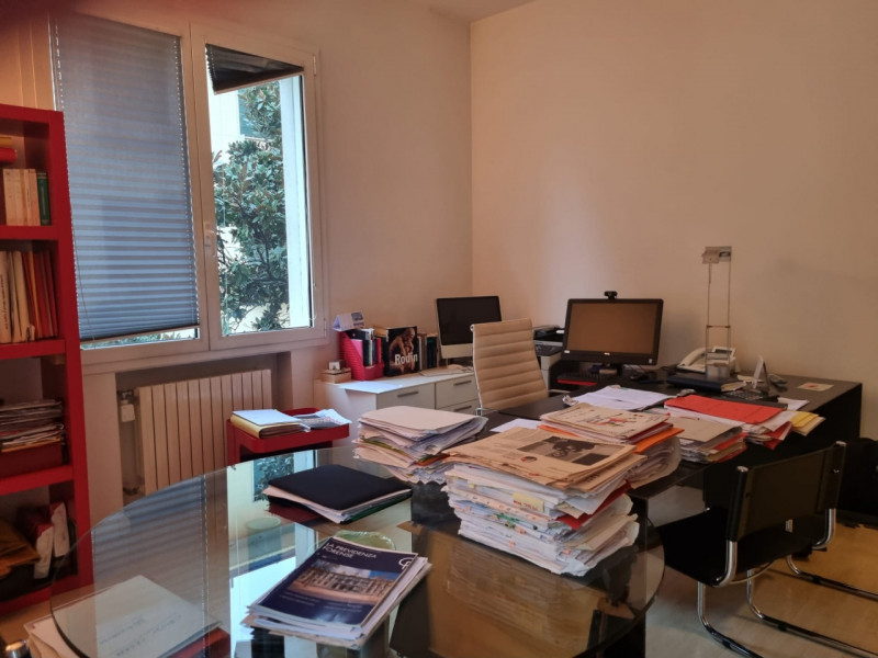 Tribunale nuovo- Stefania Pilotto Immobiliare propone in vendita ufficio di 160 mq. L'immobile si...
