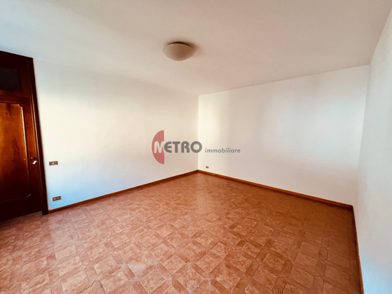 Vendesi Appartamento a Spagnago di Cornedo Vicentino 

 Indirizzo: Via Monte Cimone, Spagnago di ...