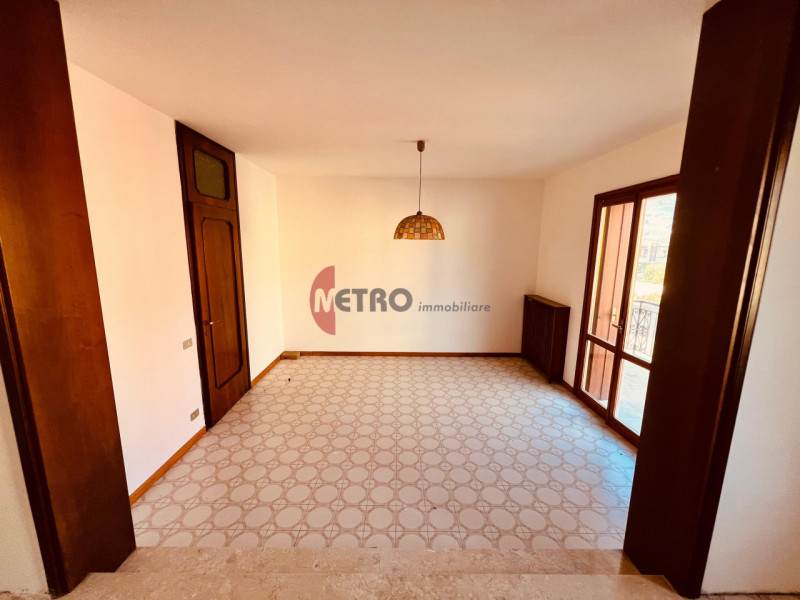 Vendesi Appartamento a Spagnago di Cornedo Vicentino 

 Indirizzo: Via Monte Cimone, Spagnago di ...