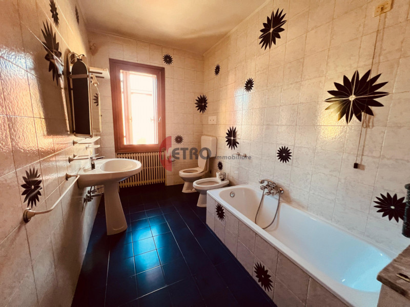 Vendesi Appartamento a Spagnago di Cornedo Vicentino 

 Indirizzo: Via Monte Cimone, Spagnago di ...