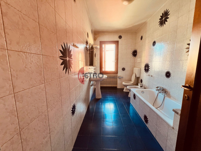 Vendesi Appartamento a Spagnago di Cornedo Vicentino 

 Indirizzo: Via Monte Cimone, Spagnago di ...