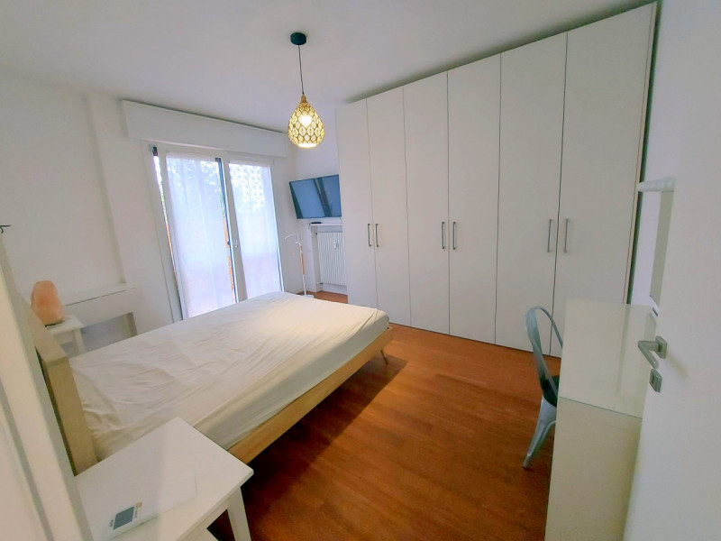 PADOVA - SAN GIUSEPPE
BELLISSIMO ATTICO APPENA RISTRUTTURATO CON GRANDE TERRAZZA ABITABILE €.445....