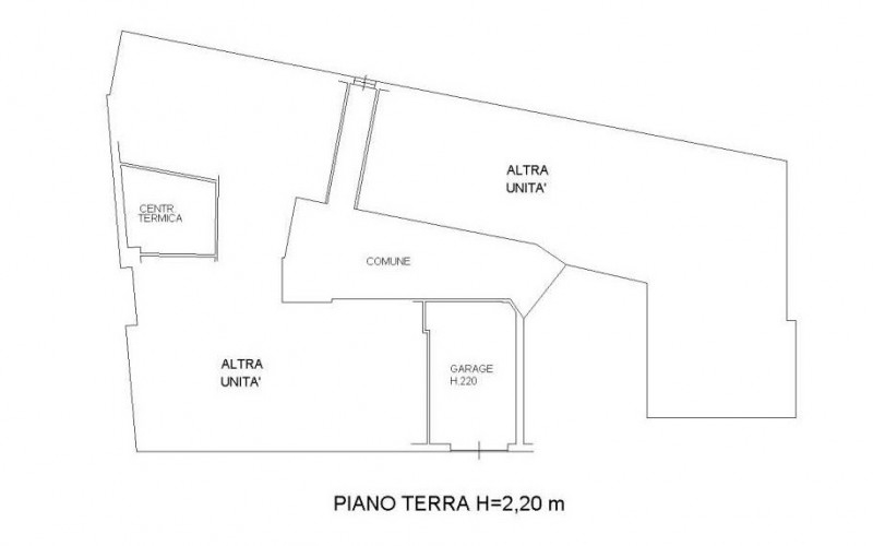 PADOVA - SAN GIUSEPPE
BELLISSIMO ATTICO APPENA RISTRUTTURATO CON GRANDE TERRAZZA ABITABILE €.445....
