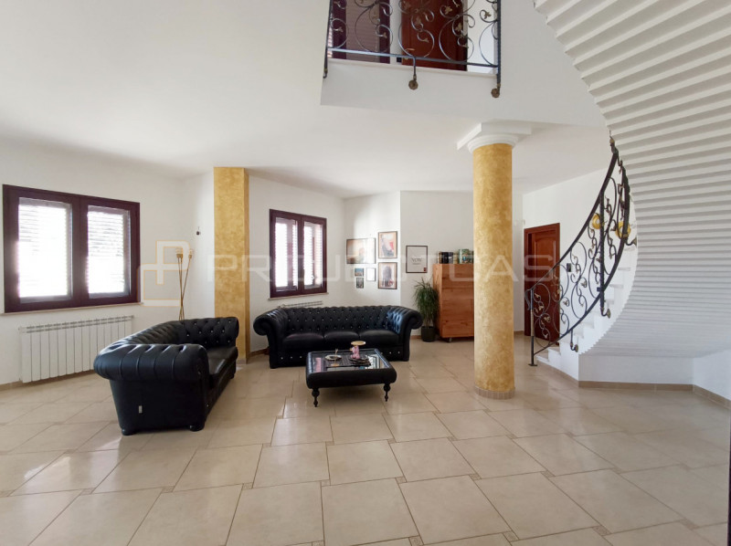 Scorrano Vendita Villa contemporanea