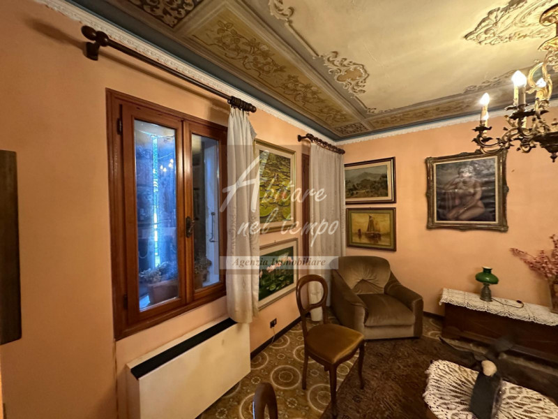 CITTADELLA (PD) - VIALE DELLA STAZIONE

In Ns esclusiva proponiamo in vendita un Palazzo composto...