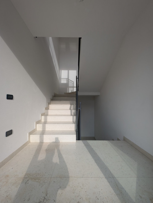 Marano Vicentino - Tricamere completamente indipendente - Euro 219.000

Trattativa riservata Unic...