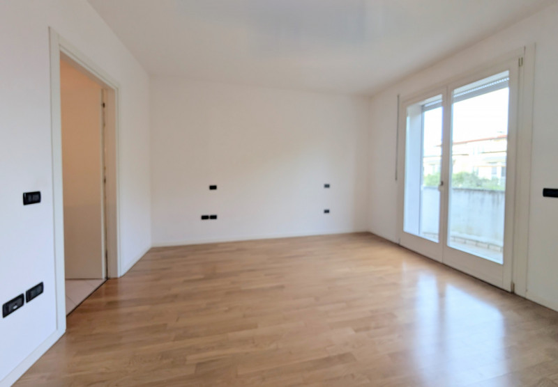 Marano Vicentino - Tricamere completamente indipendente - Euro 219.000

Trattativa riservata Unic...