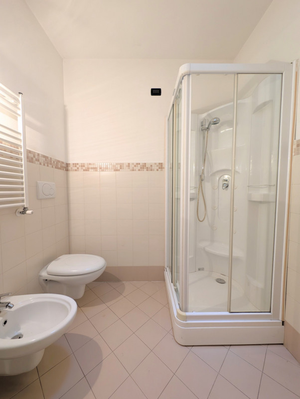 Marano Vicentino - Tricamere completamente indipendente - Euro 219.000

Trattativa riservata Unic...