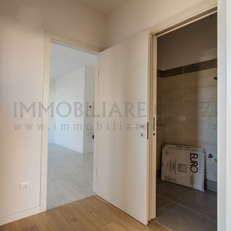 SAN TOMMASO proponiamo in vendita porzione di bifamiliare di circa 140 mq. commerciali, con giard...