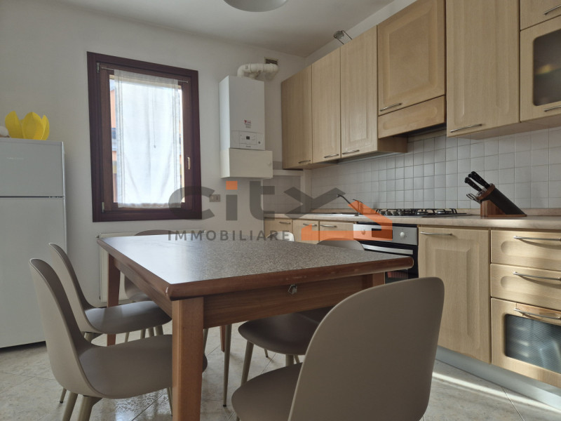 Mussolente - In tranquilla zona residenziale, poco trafficata ma allo stesso tempo comoda a tutti...