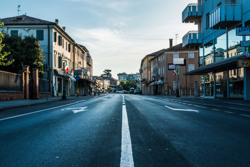 In zona centralissima a Montebelluna, proponiamo in vendita immobile commerciale con affaccio dir...