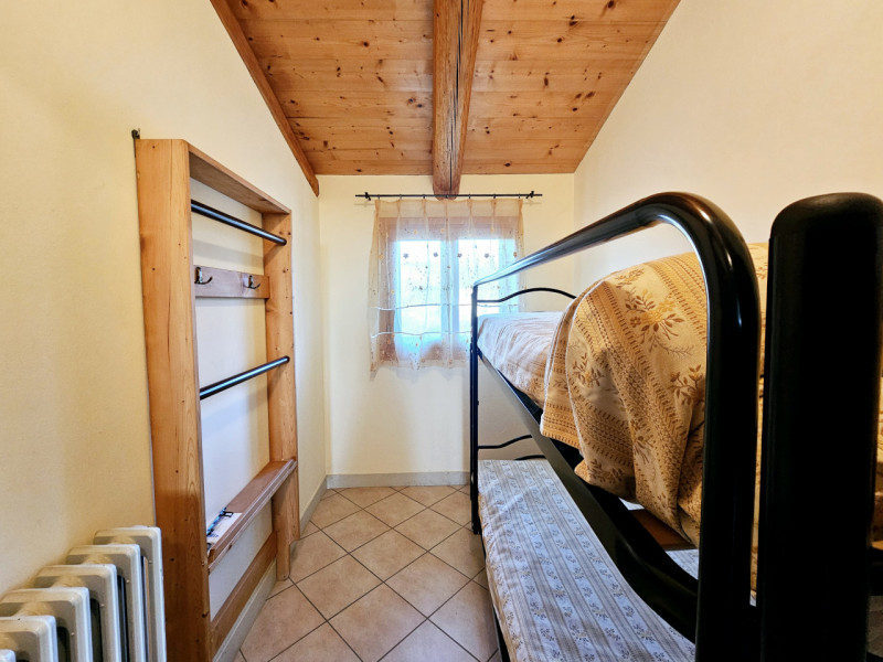 Proponiamo in vendita meravigliosa soluzione indipendente, situata nel centro di Vo'. Questa pala...