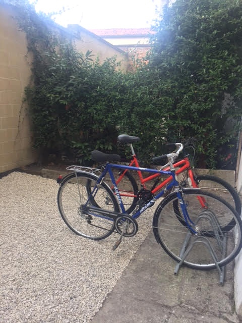 Benvenuti in questo affascinante appartamento quadrilocale situato nel cuore pulsante del Centro ...