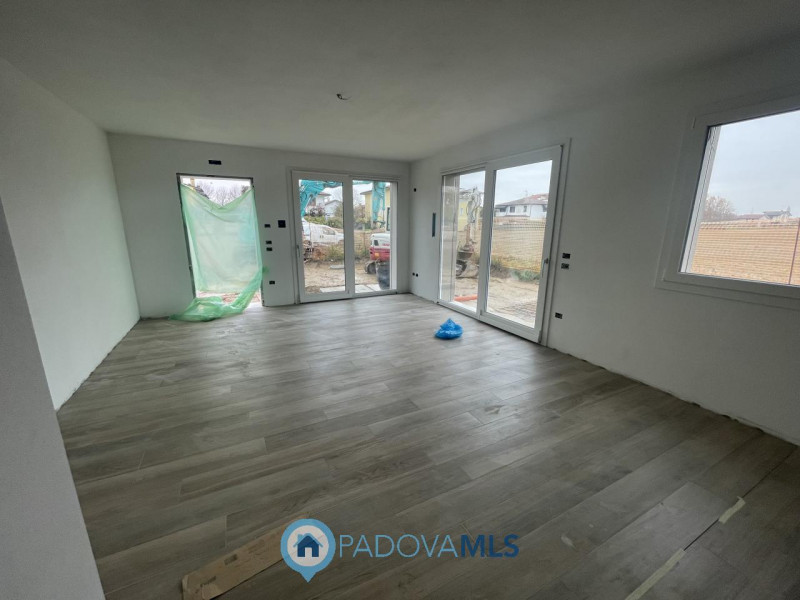 Immobile in esclusiva al Gruppo Padova MLS
Ti presentiamo una splendida opportunità immobiliare n...