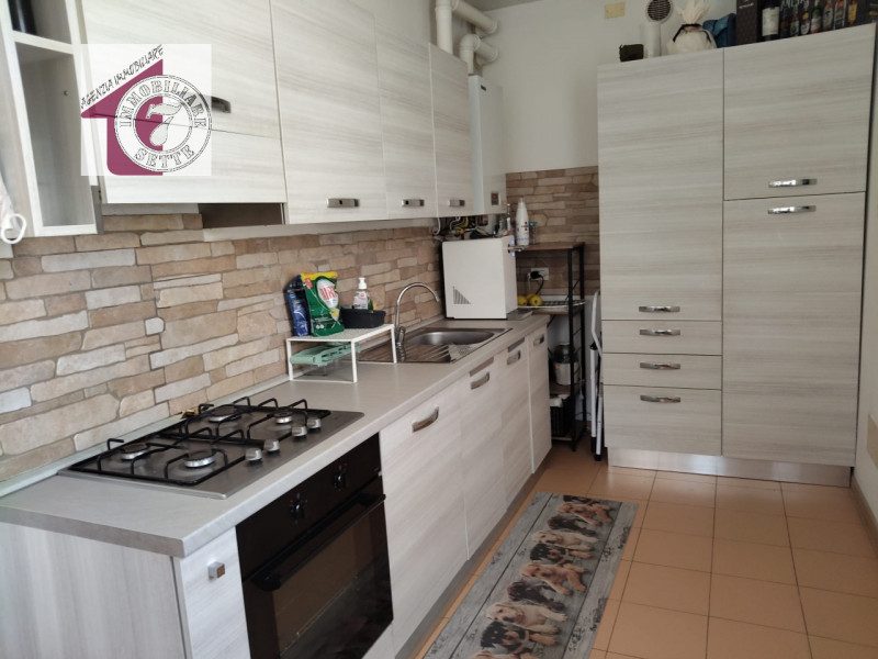 Vendesi PIAZZOLA SUL BRENTA CENTRO VILLETTA A SCHIERA, all'interno del complesso Ex Jutificio, sv...