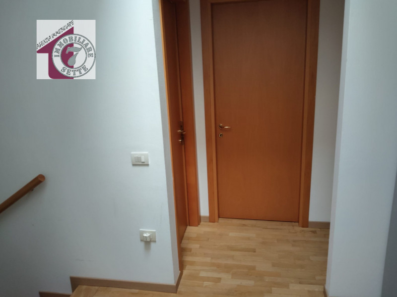 Vendesi PIAZZOLA SUL BRENTA CENTRO VILLETTA A SCHIERA, all'interno del complesso Ex Jutificio, sv...