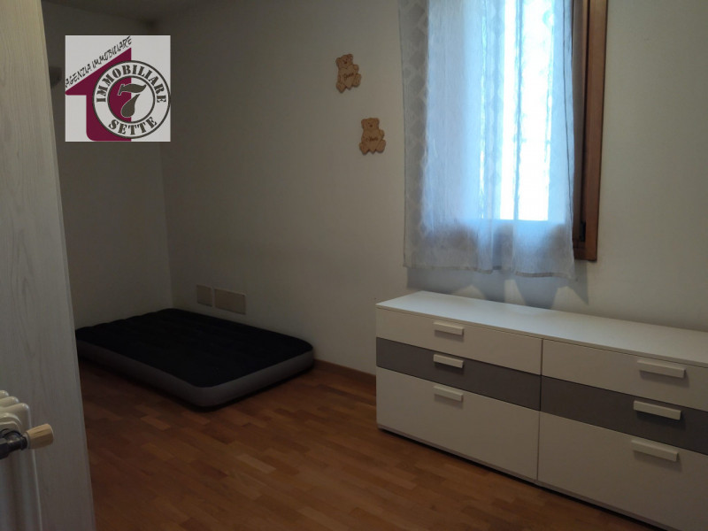 Vendesi PIAZZOLA SUL BRENTA CENTRO VILLETTA A SCHIERA, all'interno del complesso Ex Jutificio, sv...