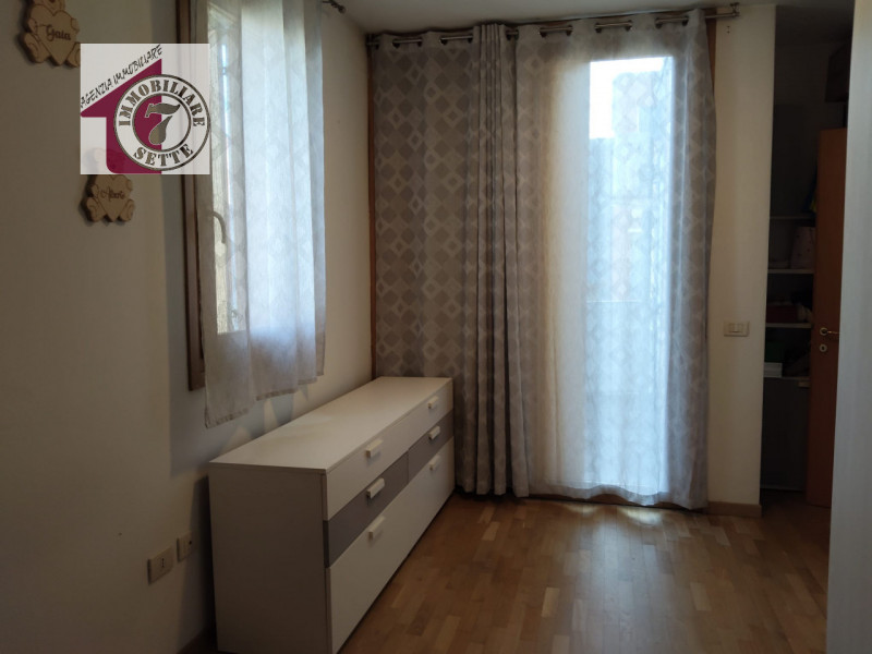 Vendesi PIAZZOLA SUL BRENTA CENTRO VILLETTA A SCHIERA, all'interno del complesso Ex Jutificio, sv...