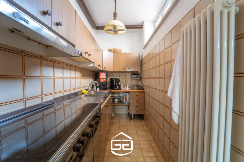 MALO. In una zona residenziale tranquilla e ben abitata proponiamo in vendita una spettacolare vi...