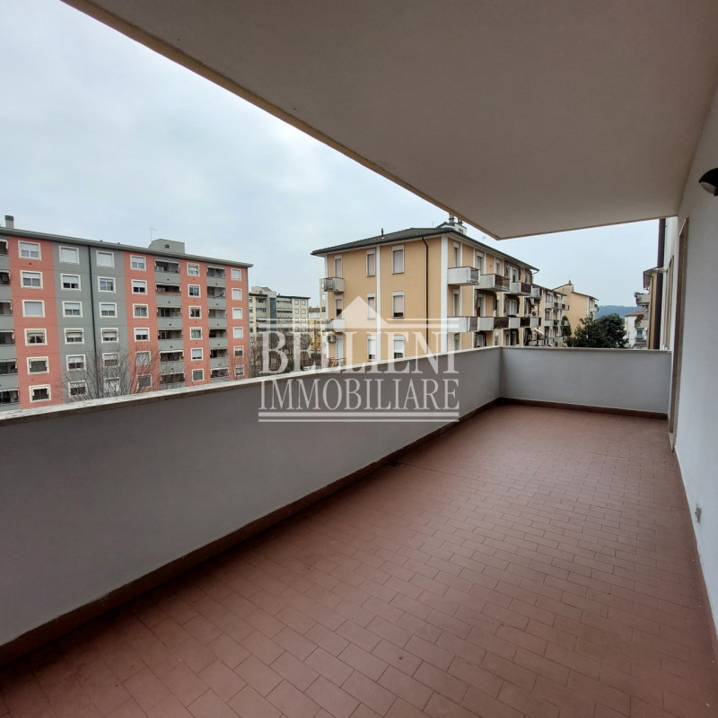 MERCATO NUOVO - In contesto tranquillo e residenziale, proponiamo mini appartamento sito al piano...