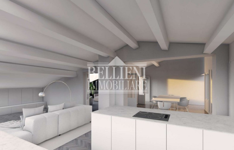 CENTRO STORICO - Nel cuore della città, a pochi passi da Piazza dei Signori, proponiamo in vendit...