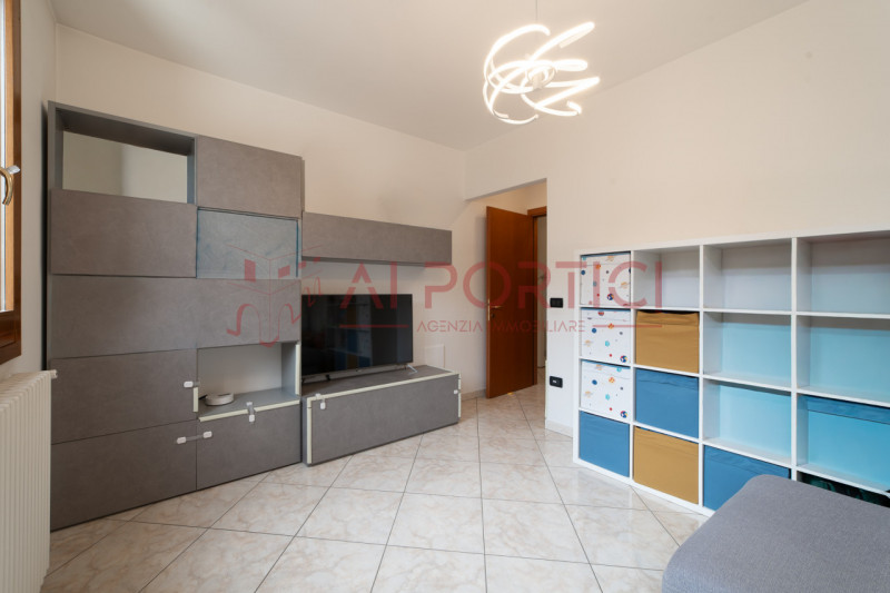 PIOVE DI SACCO zona Sant'Anna - APPARTAMENTO disposto su 2 piani, in zona residenziale comoda al ...