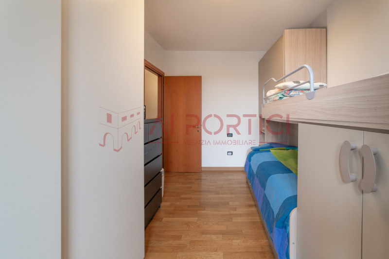 PIOVE DI SACCO zona Sant'Anna - APPARTAMENTO disposto su 2 piani, in zona residenziale comoda al ...