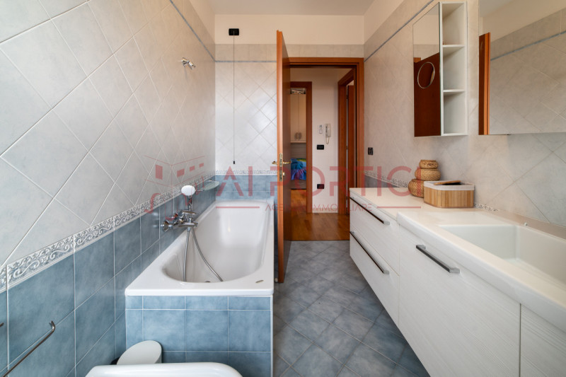 PIOVE DI SACCO zona Sant'Anna - APPARTAMENTO disposto su 2 piani, in zona residenziale comoda al ...