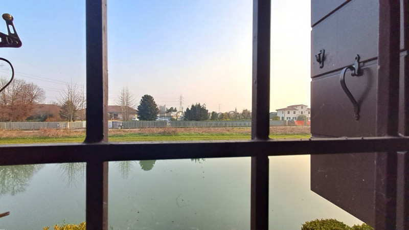 Rif. DO65 – DOLO – Locale commerciale 

Situato in una posizione strategica, su strada di forte p...