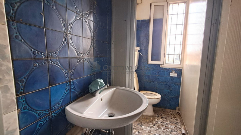 Rif. DO70 – DOLO – Locale commerciale

Situato in una posizione strategica, su strada di forte pa...