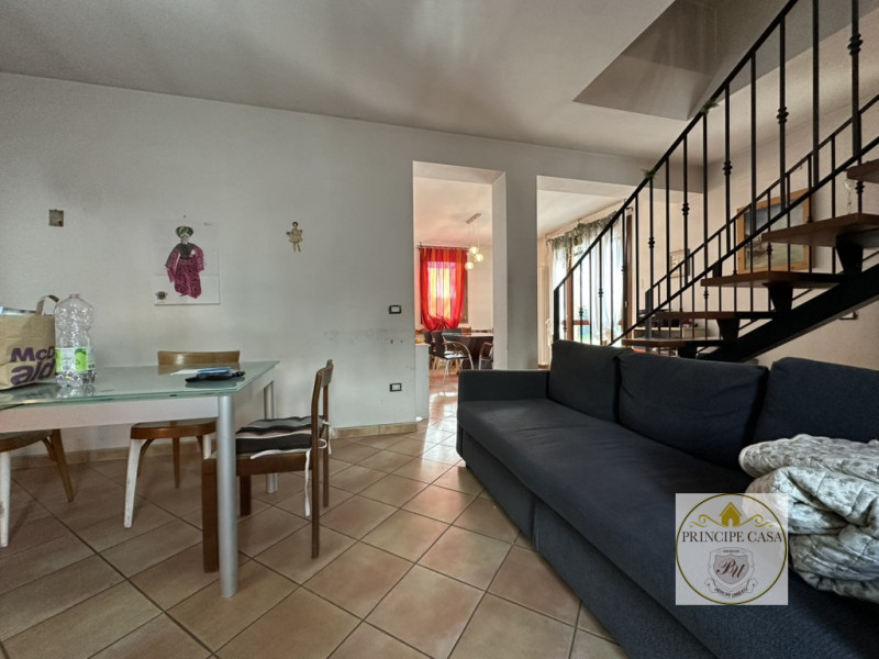 Riferimento immobile: AS101

A Carceri, impossibilità del centro cittadino, proponiamo proprietà ...