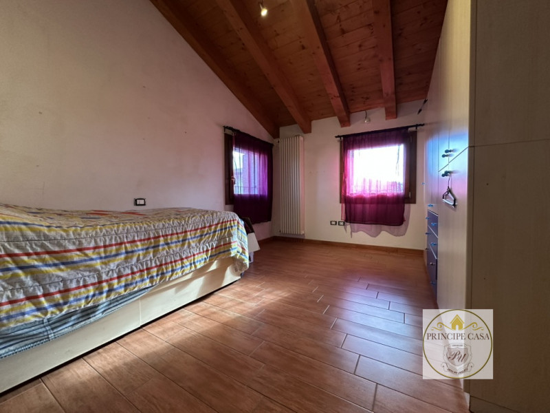 Riferimento immobile: AS101

A Carceri, impossibilità del centro cittadino, proponiamo proprietà ...