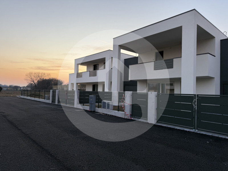 Santa Giustina in Colle Vendita Trifamiliare porzione centrale