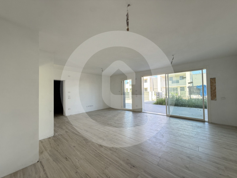 Scoprite questa straordinaria porzione centrale di trifamiliare, attualmente in costruzione e sit...