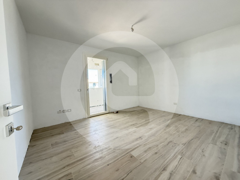 Scoprite questa straordinaria porzione centrale di trifamiliare, attualmente in costruzione e sit...