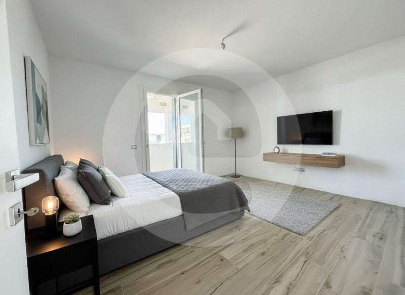 Scoprite questa straordinaria porzione centrale di trifamiliare, attualmente in costruzione e sit...