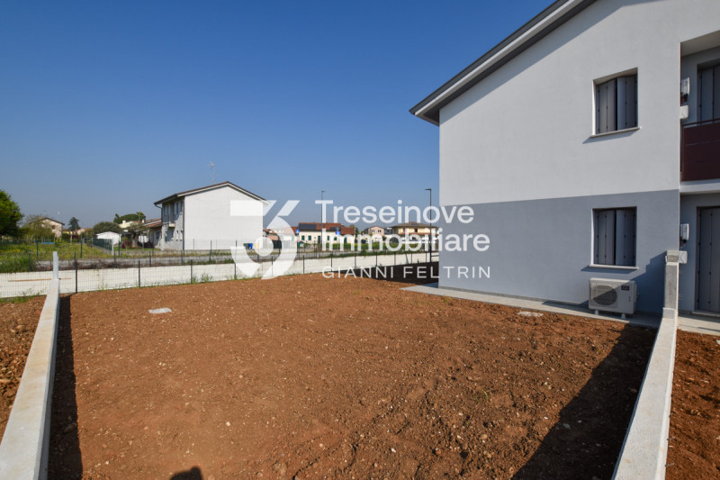 (Per INFO Feltrin ing. Gianni 3288349492) Proponiamo in vendita appartamento trilocale al piano t...