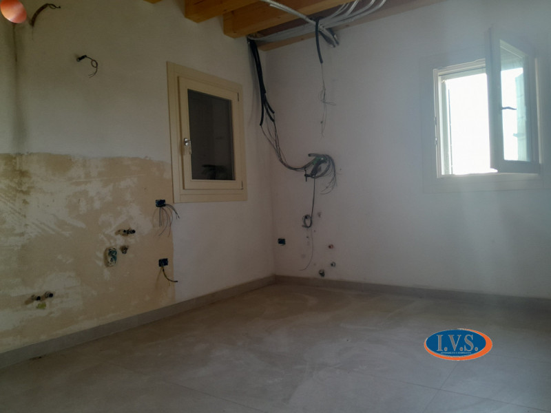 MONTEGALDELLA (VI) Splendida bifamiliare di 250 mq disposta su 2 livelli con un grande giardino s...