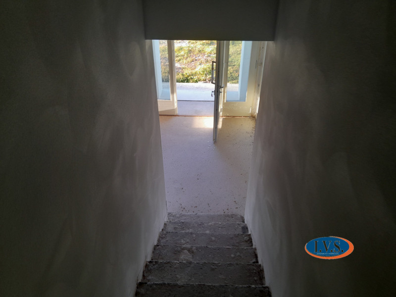 MONTEGALDELLA (VI) Splendida bifamiliare di 250 mq disposta su 2 livelli con un grande giardino s...