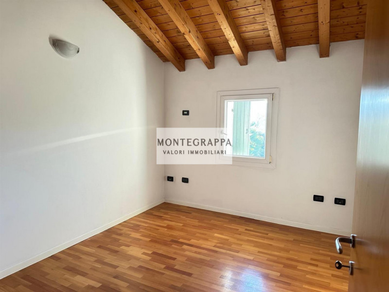 Se stai cercando una soluzione abitativa indipendente e desideri avere uno spazio a disposizione ...