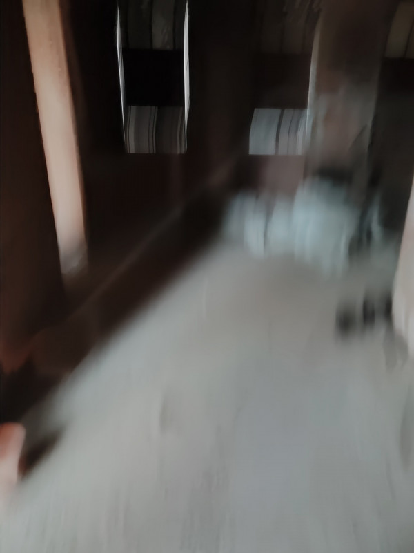 Scopri questa affascinante bifamiliare situata nella tranquilla campagna tra Mestrino e Veggiano,...