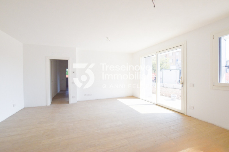 (Per INFO Feltrin ing. Gianni 3288349492) Proponiamo in vendita appartamento quadrilocale al pian...