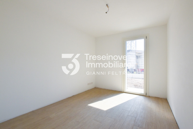 (Per INFO Feltrin ing. Gianni 3288349492) Proponiamo in vendita appartamento quadrilocale al pian...