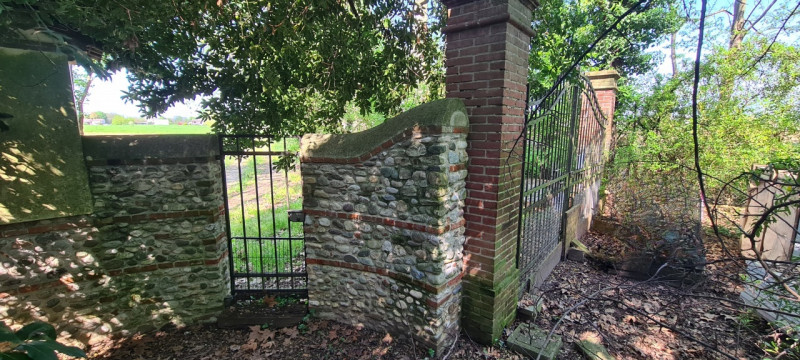 (Per INFO Roberto 3453195338) Scopri l'incanto di questa proprietà unica nella zona di Riese Pio ...