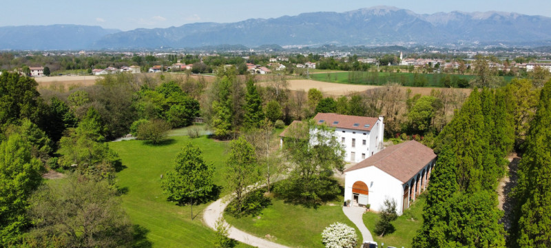 (Per INFO Roberto 3453195338) Scopri l'incanto di questa proprietà unica nella zona di Riese Pio ...