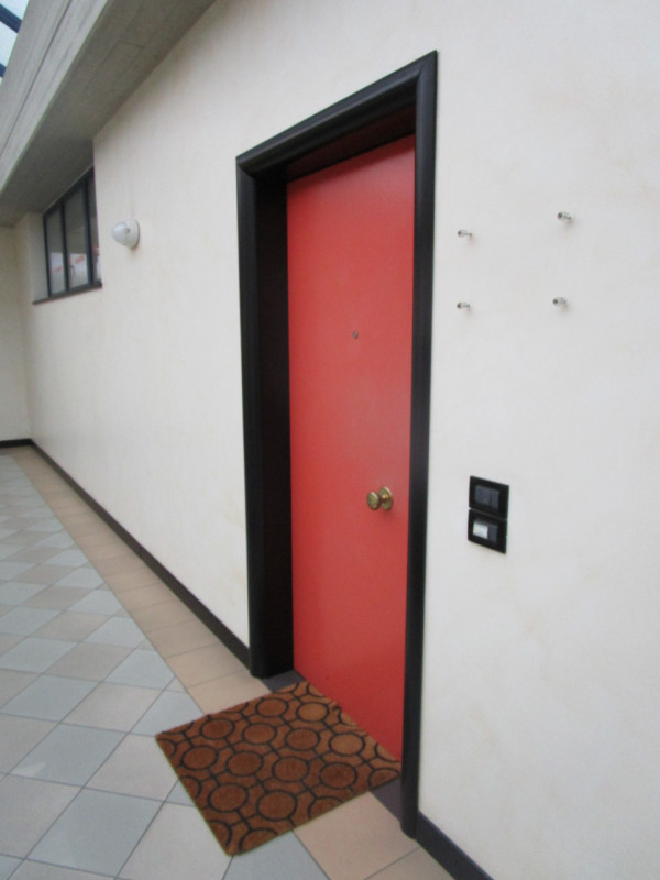 Noventa Padovana, nelle immediate vicinanze della ZIP di Padova e dell'ingresso alla tangenziale,...