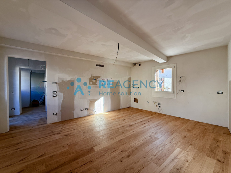 VICENZA - Centro Storico

Stai cercando un MINI APPARTAMENTO NUOVO in pieno centro storico?
Prezz...