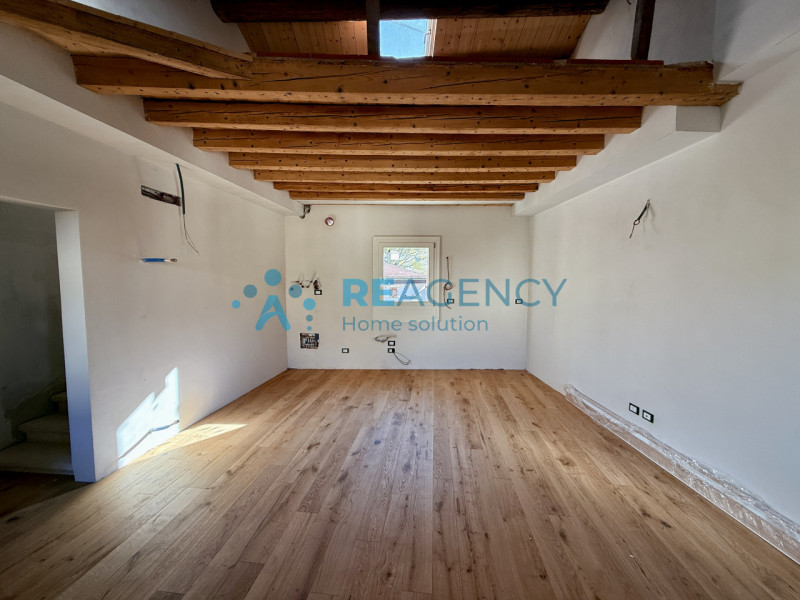 VICENZA - Centro Storico

Stai cercando un MINI APPARTAMENTO NUOVO in pieno centro storico?
Prezz...