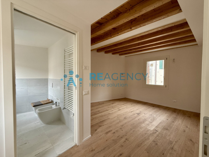 VICENZA - Centro Storico

Stai cercando un APPARTAMENTO NUOVO in pieno centro storico?
Prezzo €24...